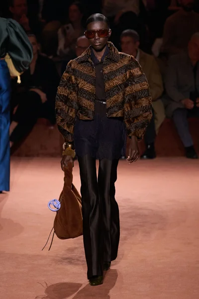 Look 56
